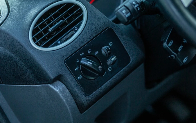 Ford Focus cena 11500 przebieg: 181569, rok produkcji 2007 z Góra małe 667
